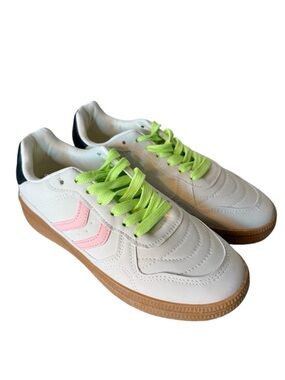 NICOLE MILLER Brand New Nixie Retro Stadium Sneakers Gum Sole Cream Size 7.5